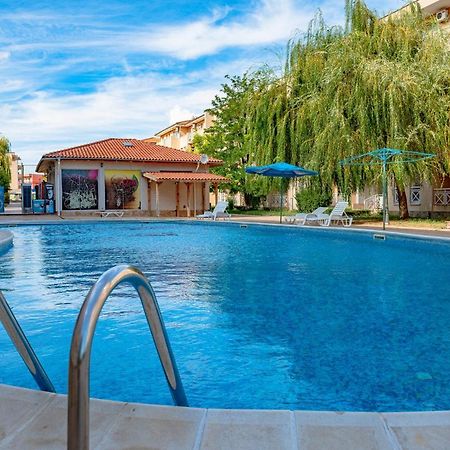 Sunny Day 6 - Menada Apartments ساني بيتش المظهر الخارجي الصورة