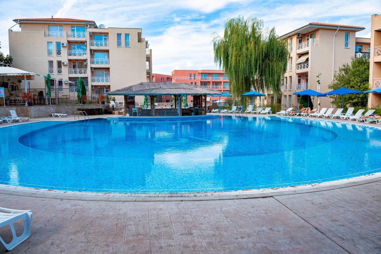 Sunny Day 6 - Menada Apartments ساني بيتش المظهر الخارجي الصورة